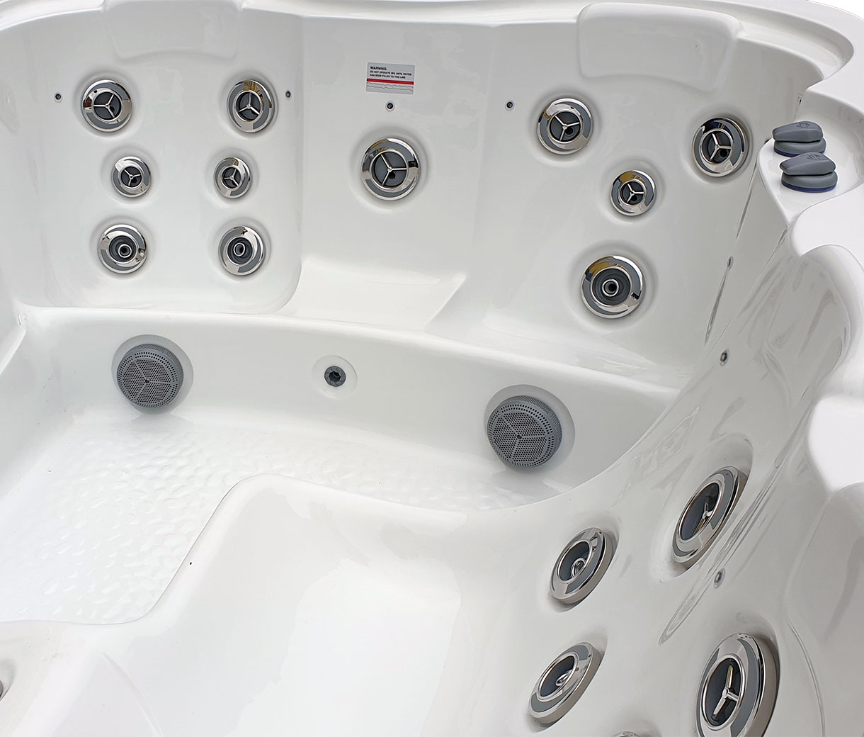 Гидромассажный спа-бассейн JNJ Spas Elegant Vegas SPA-355 / Выставочный образец (рис.7) Гидромассажный спа-бассейн JNJ Spas Elegant Vegas SPA-355 / Выставочный образец (рис.7)